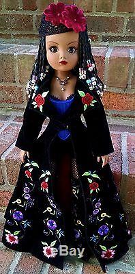 2003 Madame Alexander SEVENTIES STRUT CISSY AFRICAN AMERICAN doll 21 279/350 AA