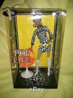 2008 BARBIE Pop Life African-American 50th Anniversary Gold Label NRFB