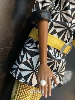 2009 Mattel Pop Life Barbie Christie African American Gold Label Mod #N6598