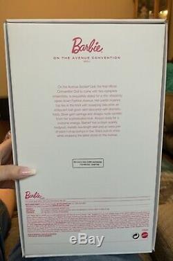 2018 Barbie Convention Doll On The Avenue Mattel Nrfb