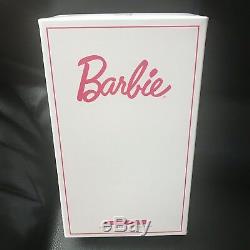 2018 Barbie Convention Doll On The Avenue NRFB African-American First Curvy Body