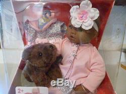 BABY EMMA'S TRAVELTRUNK & ACCESSORIES DOLL AFRICAN AMERICAN 2 OUTFITS, TOY NEW