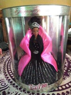 BARBIE HAPPY HOLIDAYS 1998 AFRICAN AMERICAN MATTEL #20201 CHRISTMAS NEW-Rare