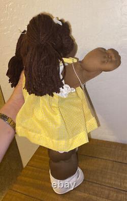 Coleco Appalachian Artworks 1985 Cabbage African American Patch Doll Yellow Top