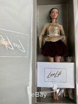 Fr 2018 Integrity Luxe Life Con Adele Walking On Gold Fashion Royalty Doll Nrfb