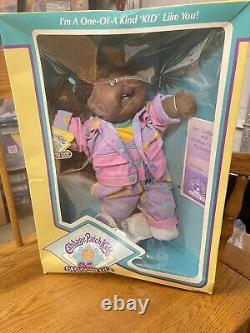 Hasbro 16 AA Cabbage Patch Doll New Transitional Designer Line Mold #19, Teeth