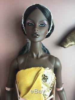 INTEGRITY FR Serenity VANESSA PERRIN Fashion Royalty Doll Gift Set Sacred Lotus