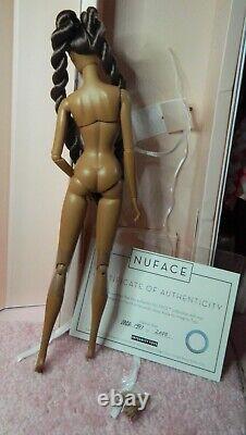 Mademoiselle Annik Vandale NuFace Doll`2022NUDEBox/Shipper/Stand/Extra Hands