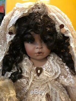 Masterpiece Gallery Pamela Erff ANTIQUE LACE AFRICAN AMERICAN Bride Doll EUC