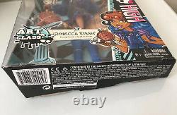 Monster High Art Class Robecca Steam Doll New HTF