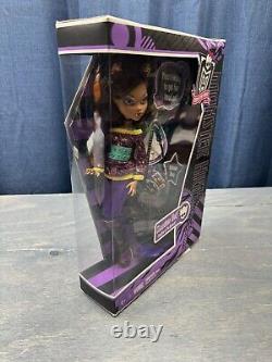 Monster High Clawdeen Wolf Schools Out Brand New In Box Mattel 2010 Rare