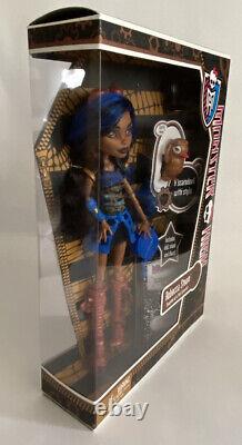 Monster High First Wave 2012 ROBECCA STEAM Doll w Captain Penny X3652 NRFB