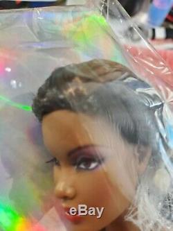 NRFB Janay Color Infusion Fashion Royalty Integrity Convention Doll