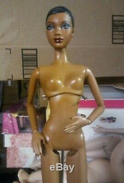 New Jazz Baby Diva African American Nude Barbie Doll Pivotal Body With Stand