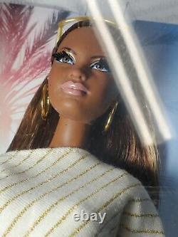 Nrfb Barbie Doll (n447) The Look City Shopper Brunette Aa Mbili Model Muse Mib