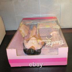 Nrfb Barbie Mattel 2000 Bedtime Baby Aa Raven Barbie & Krissy Plays Lullaby