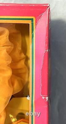 Peaches'n Cream Barbie African American 1984 Mattel 9516 NRFB Damaged Box