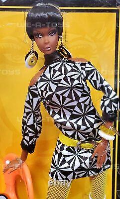 Pop Life Barbie Doll Pivotal African American Gold Label 2009 Limited Edition