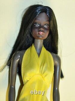 STUNNING 1975 Vintage Mattel Barbie CHRISTIE MALIBU #7745 MIB