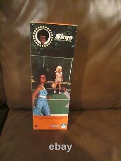 Skye Doll African American Kenner 1975 12 DOLL NEW IN BOX EXCELLENT COND