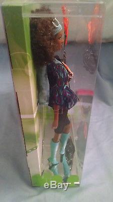 TOP MODEL NIKKI Barbie Doll 12 AA African American Model Muse 2007