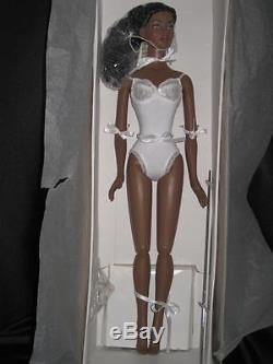 Tonner 22 American Model African American Basic NEW NRFB ONLY 300 ISSUED