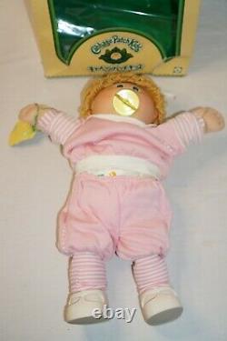Very Rare Cabbage Patch Doll Japanese Tsukuda Girl with Pacifier HTF 1983 Coleco