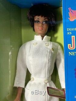 Vintage Barbie 1968 Diahann Carroll As Julia Doll Mattel Twistnturn Nrfb