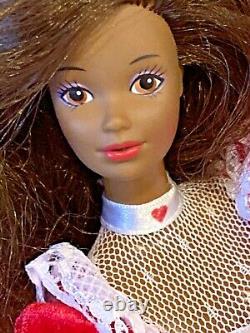 Vintage Heart Family Mom Steffi Face African-American Kiss & Cuddles? Mattel