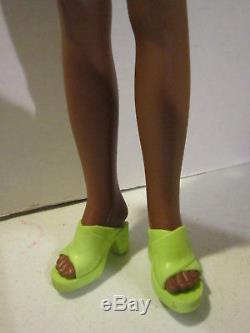 Vintage Ideal 1973 African American TIFFANY TAYLOR -orig gold suit & green shoes
